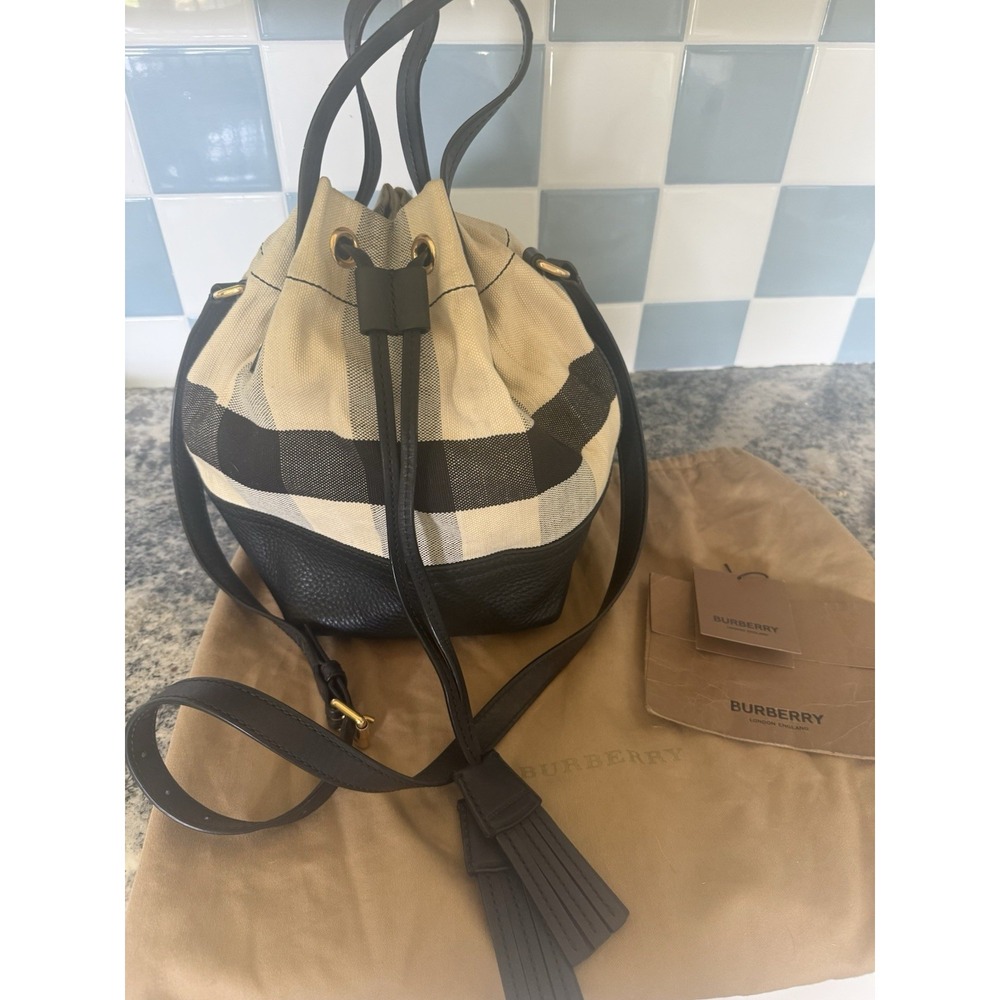 HESTON CHECK BUCKET TOTE SHOULDER BAG Card and Dust Bag